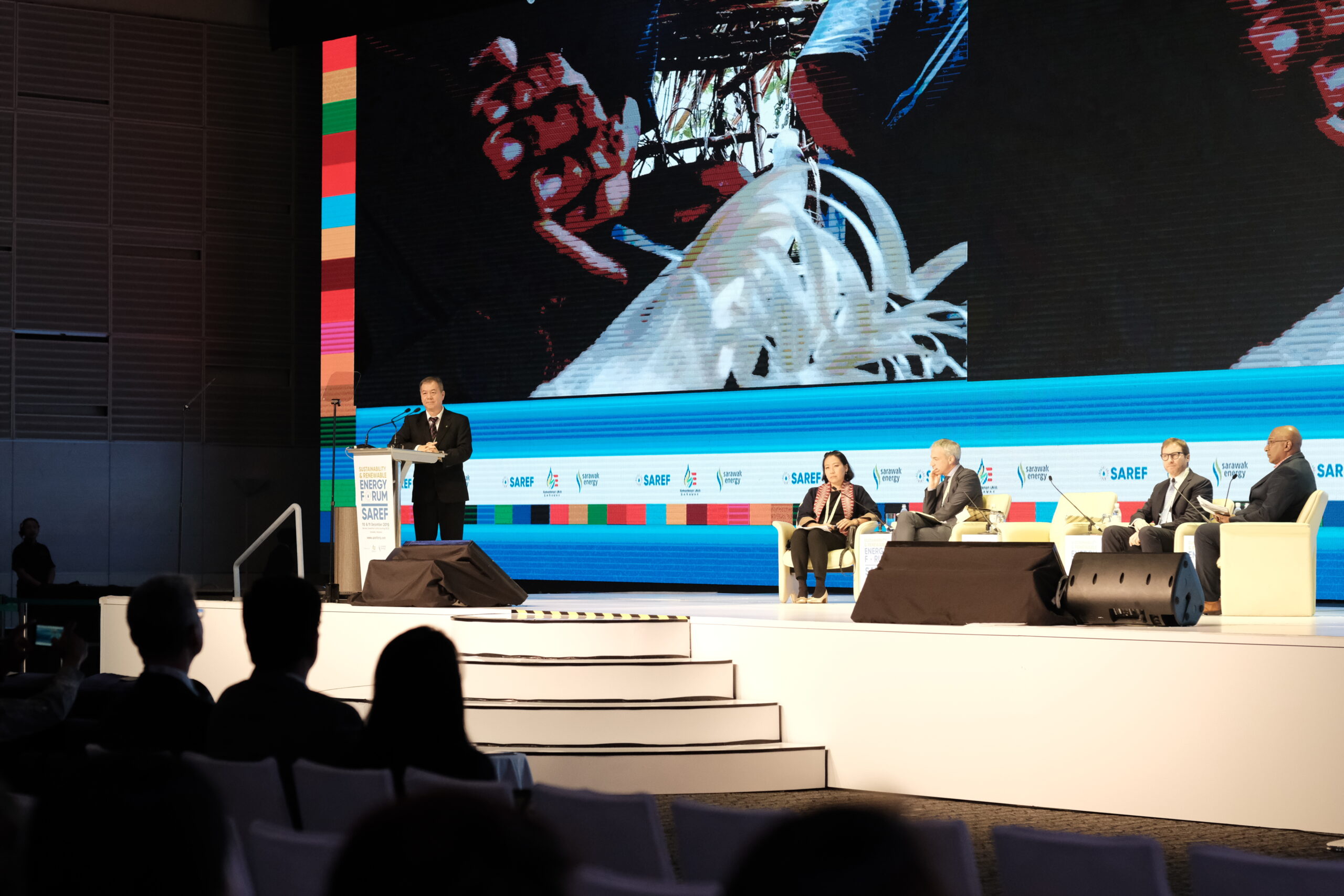 Main Banner Speakers