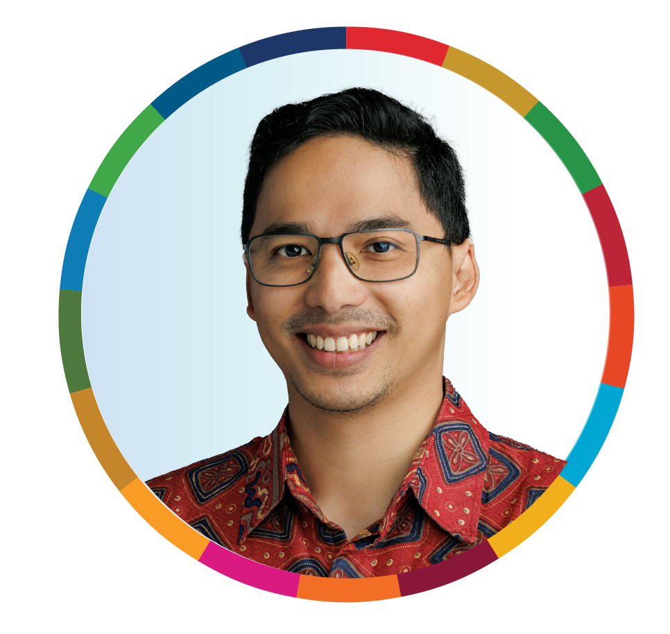 Dr. Satrio Adi Wicaksono